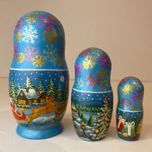 Load image into Gallery viewer, Matryoshka &quot;Winter&quot; 3 mini
