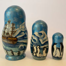 Load image into Gallery viewer, Matryoshka &quot;Antarctica&quot; 3 mini
