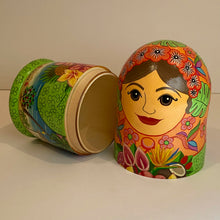 Load image into Gallery viewer, Matryoshka &quot;Tropics&quot;
