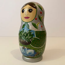 Load image into Gallery viewer, Matryoshka &quot;Spring&quot; mini
